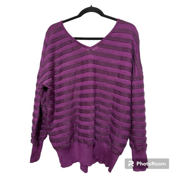 NWT size 22/24 Lane Bryant sweater - Picture 3 of 3